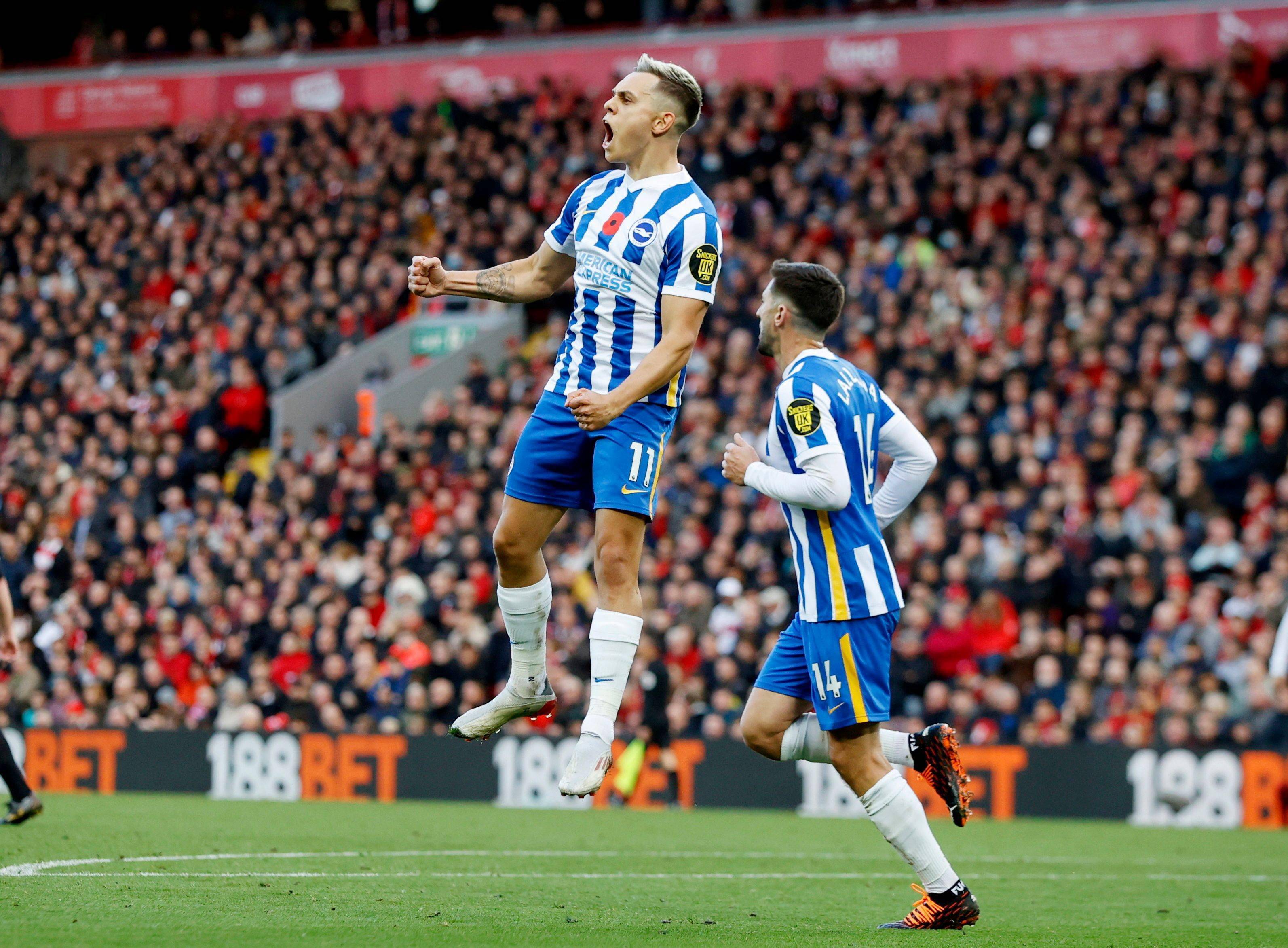 球传中下 球传中下