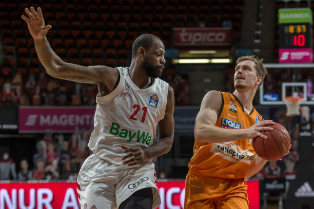 赛的关键时 赛的关键时